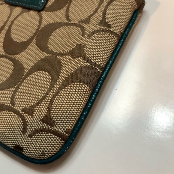 Coach Wristlet - Picture 5 of 6